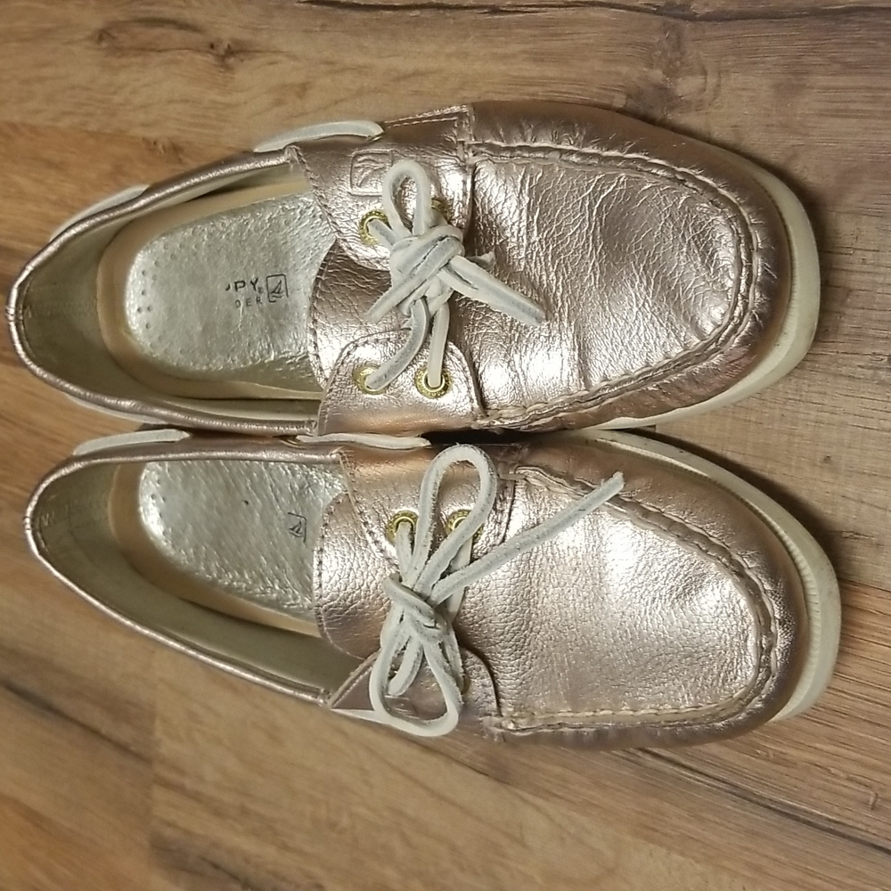 Pink metallic Sperry top siders 8M
